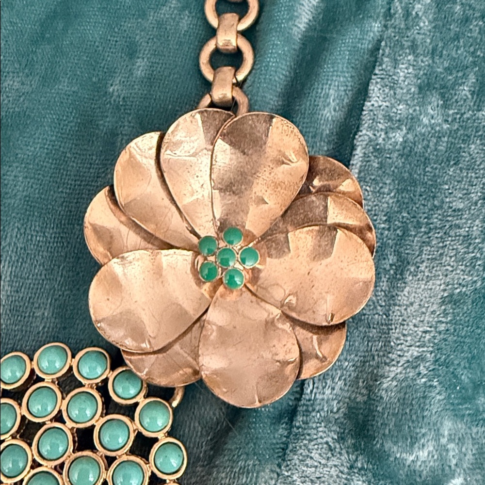 Stella & Dot Statement Necklace - Picture 4 of 6